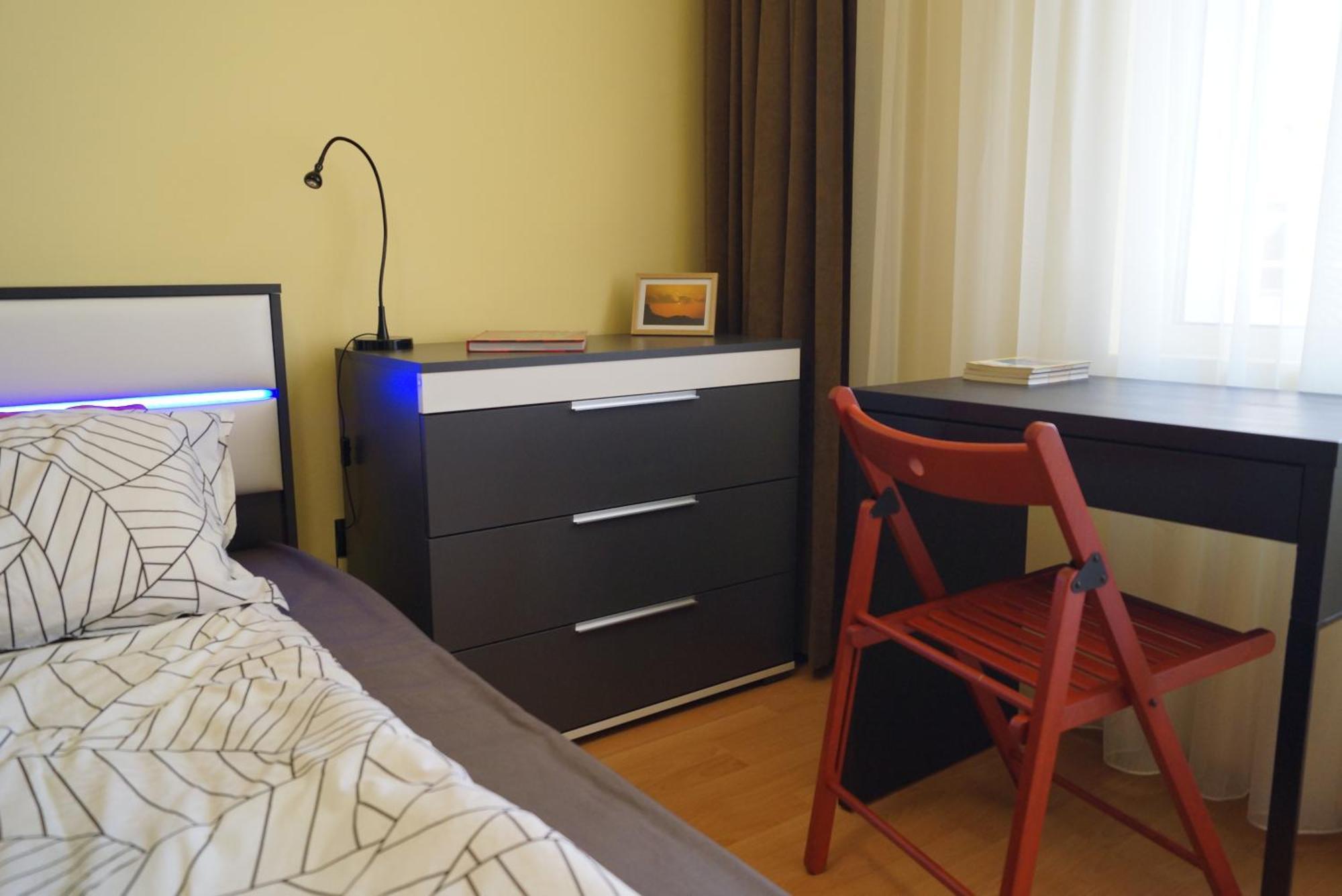 Spacious 2Bdr - Free Parking - Walk Everywhere - 300 Mbps Wifi Varna Exterior photo